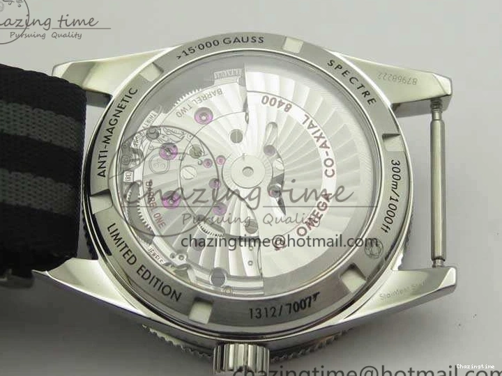 1226 EasyCare Seamaster 300 “Spectre” Limited Edition VSF 1:1 Best Edition On “007” Nato Strap A8400 Super Clone 8075